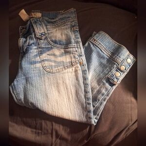 Mossimo Denim - Bleach washed capris